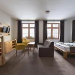 بيت ضيافة Bezrucova Skola Staré Hamry