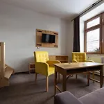 Bezrucova Skola 3*