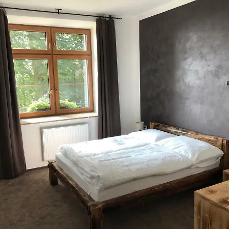 Bezrucova Skola Gasthof