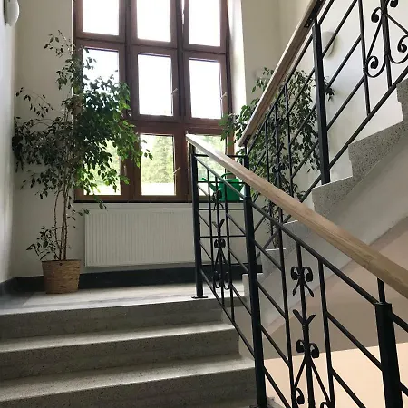 게스트하우스 Bezrucova Skola 3*