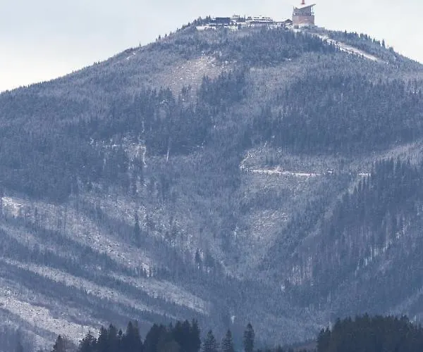Bezrucova Skola Gasthof 3*