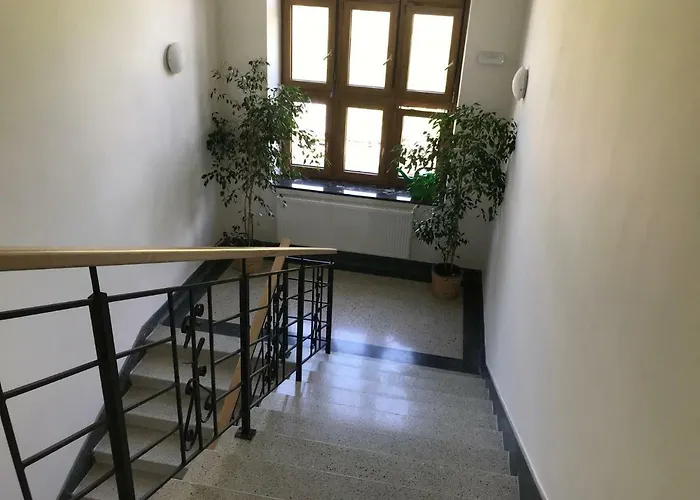 Bezrucova Skola 3*