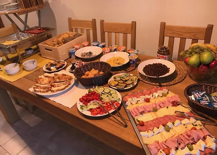 Bezrucova Skola 3*